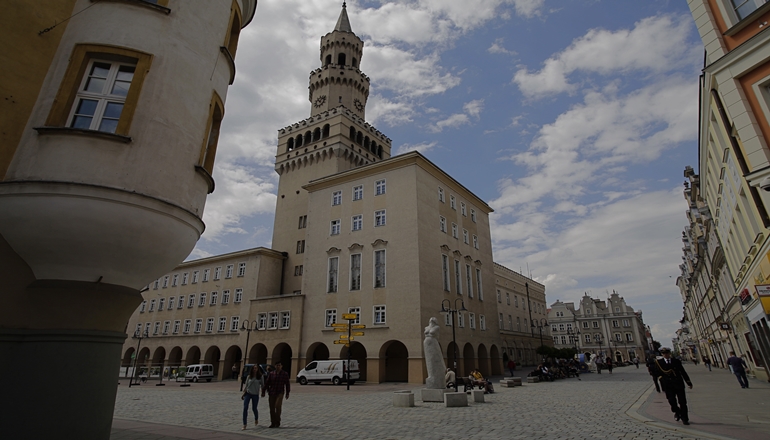 Zdjęcie nagłówkowe otwierające podstronę: Akademicka debata kandydatów na prezydenta Opola