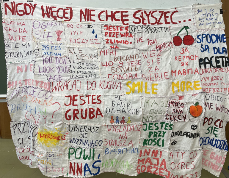 Zdjęcie nagłówkowe otwierające podstronę: Nigdy więcej nie chcę słyszeć…