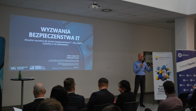 Zdjęcie nagłówkowe otwierające podstronę: Przed nami Konferencja Cyberbezpieczeństwa Stosowanego