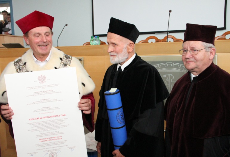 Przeniesienie do informacji o tytule: Nowi doktorzy honoris causa UO